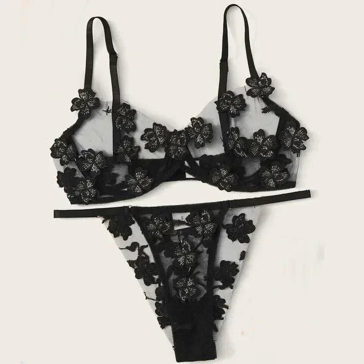 Conjunto de Lencería Floral con Encaje Bordado