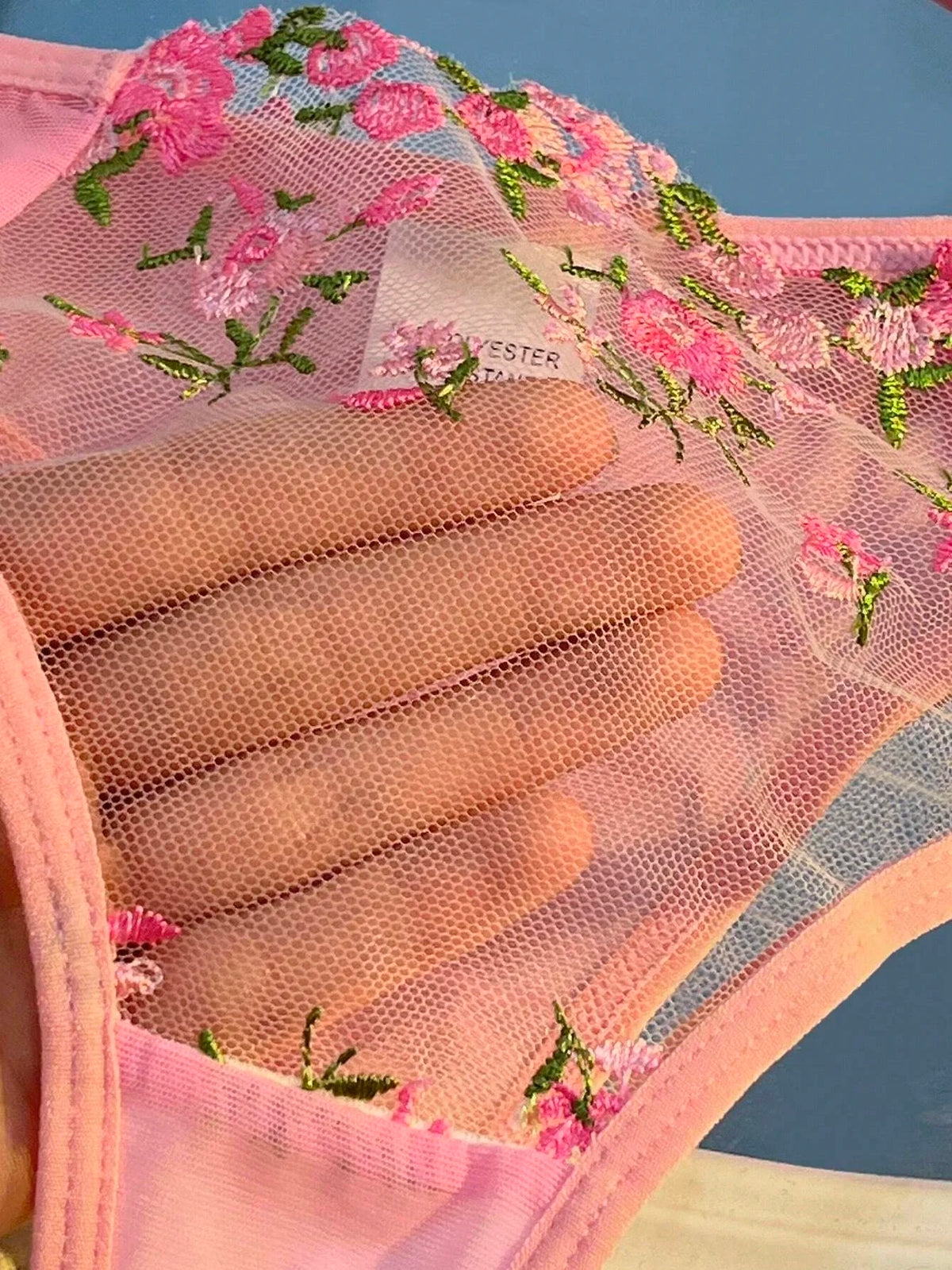Conjunto de Sujetador y Panty de Encaje Transparente con Bordado Floral