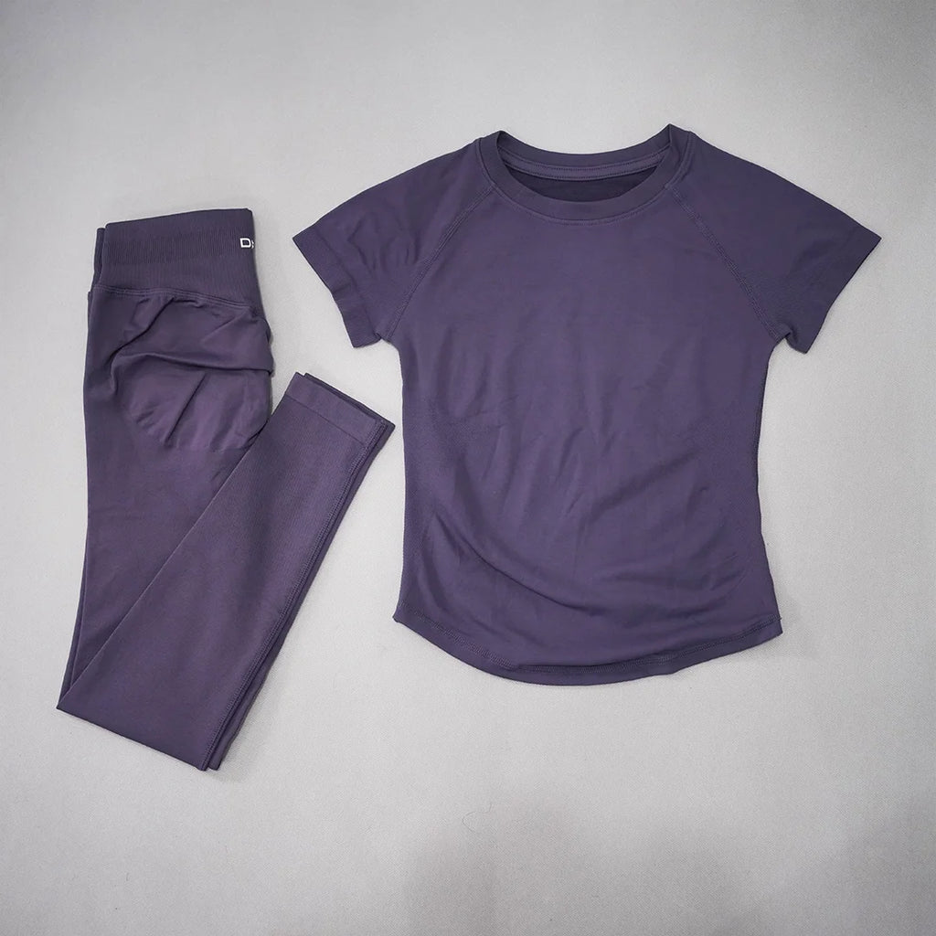 Conjunto deportivo de mujer sin costuras con top de manga corta y leggings