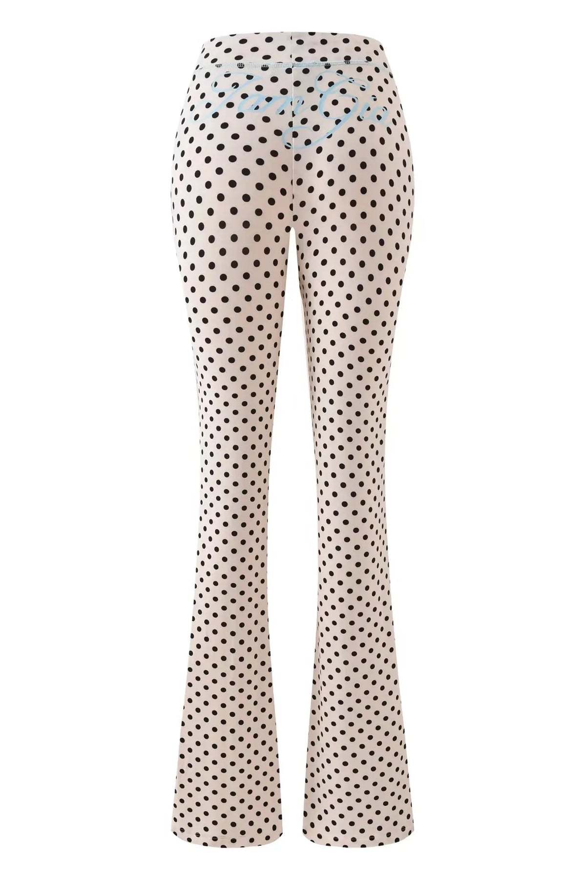 Ropa casual de mujer: tops, pantalones y shorts en varios diseños