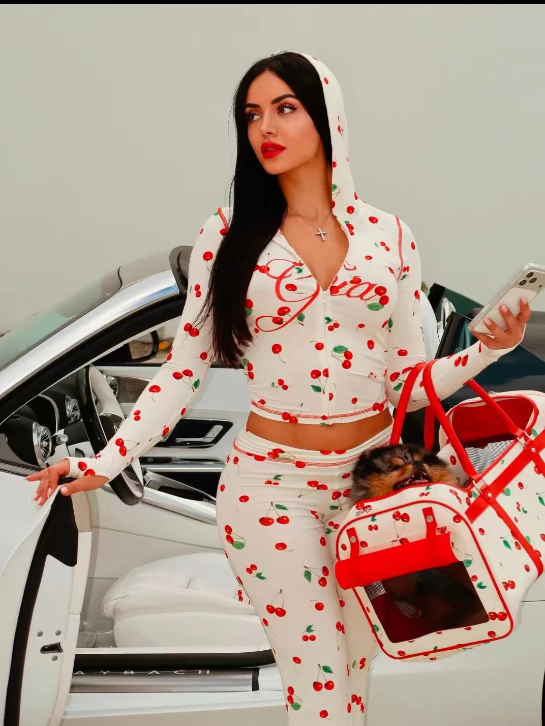 Ropa casual de mujer: tops, pantalones y shorts en varios diseños