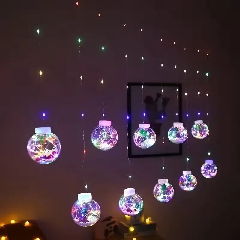 Cortina LED Navideña USB – Patrones Santa, Muñeco de Nieve y Árbol, 8 Modos, 100 LEDs